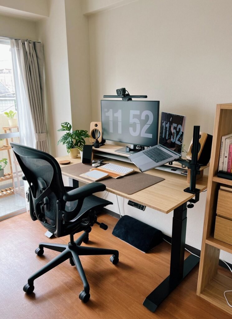 9 Powerful Remote Desk Life Setup Ideas I Tried in My Home Office