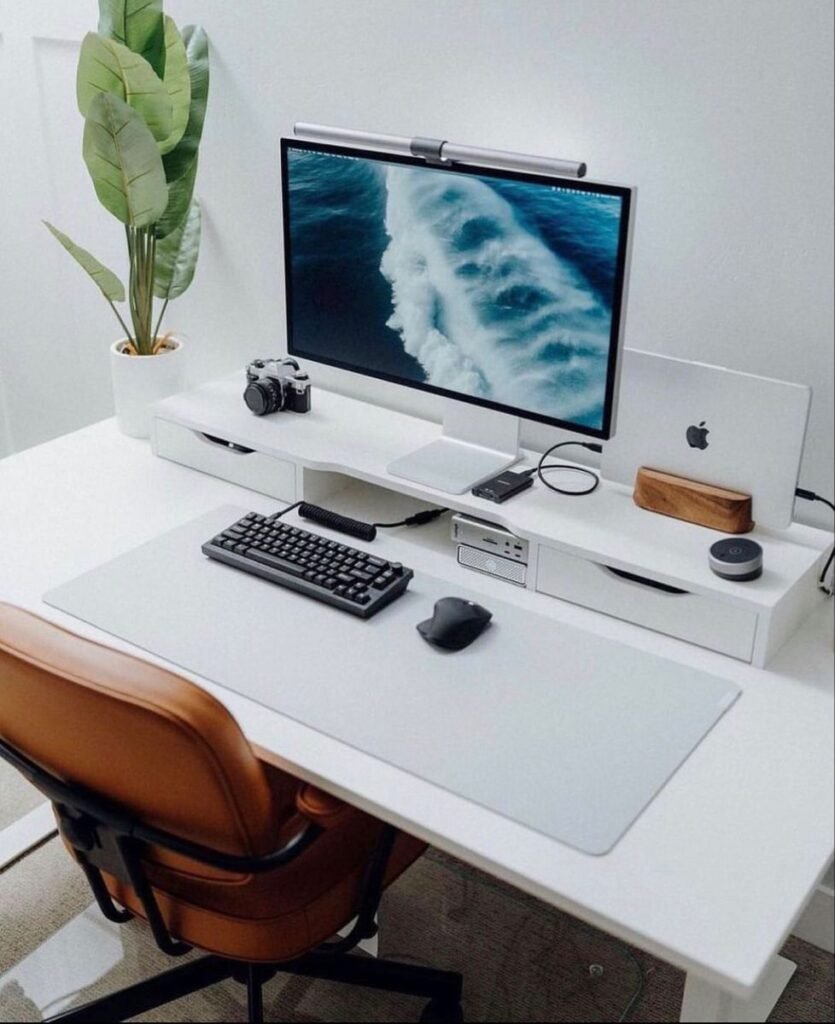 6 Proven Remote Desk Life Focus Tricks Remote Workers Swear By