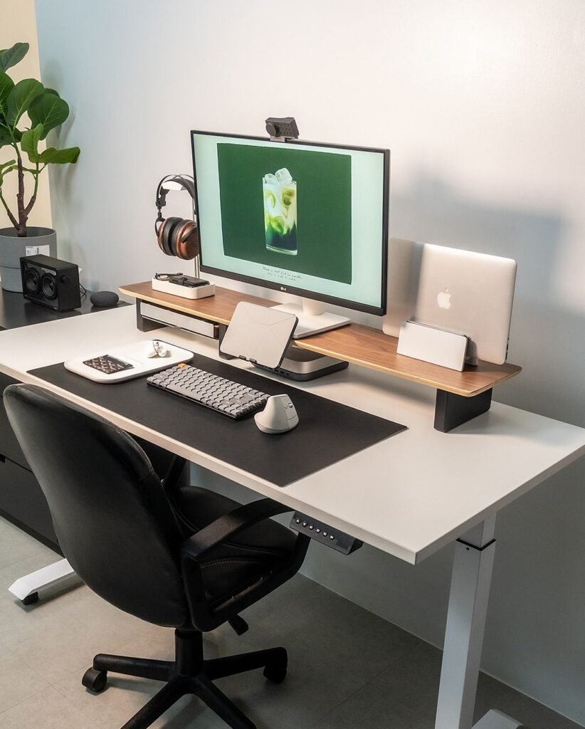5 Powerful Remote Desk Life Storage Ideas That Cleared My Desk